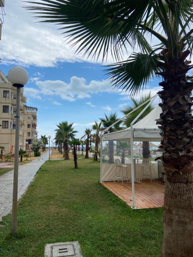Rori'S Apartment Qerret โกเลม ภายนอก รูปภาพ