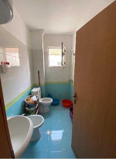 Rori'S Apartment Qerret โกเลม ภายนอก รูปภาพ