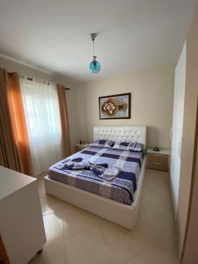Rori'S Apartment Qerret โกเลม ภายนอก รูปภาพ